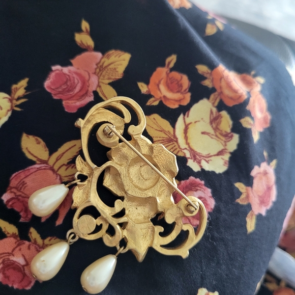 🌟Lot of vintage brooches and pins Avon Napier - Picture 6 of 9